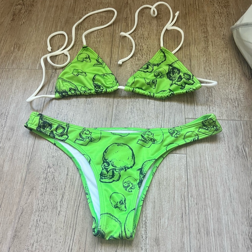 Green Cheeky Skull Bikini Set small